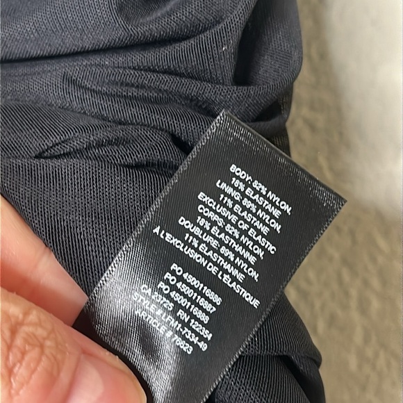 NWOT Aritzia Babaton Presto Skirt Ruched Mini Skirt Black Size 2 Bodycon - Picture 11 of 13